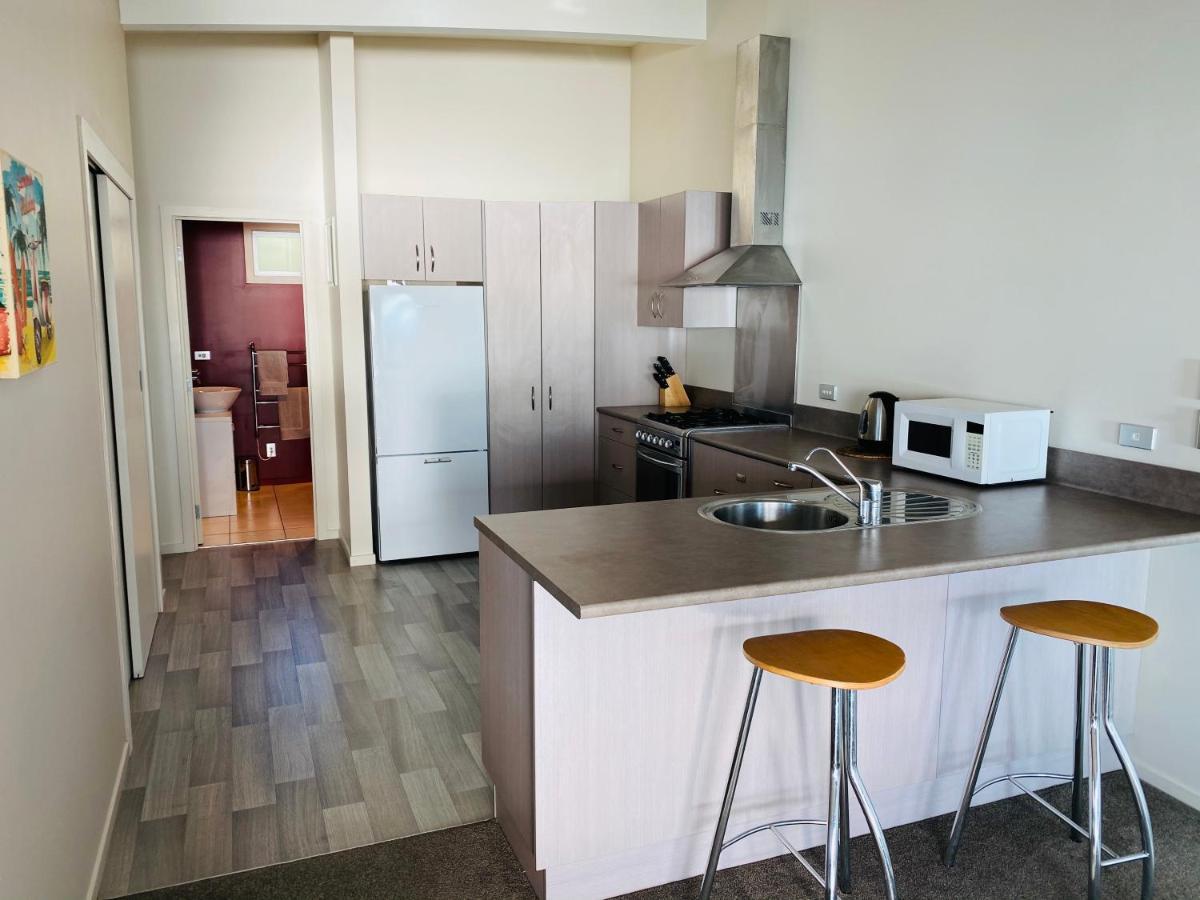 אהיפרה Mokorau Apartments - The Mukies מראה חיצוני תמונה